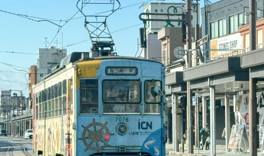 高岡 一人旅で訪ねる本物の工芸、知る人ぞ知る銅器の町を歩く