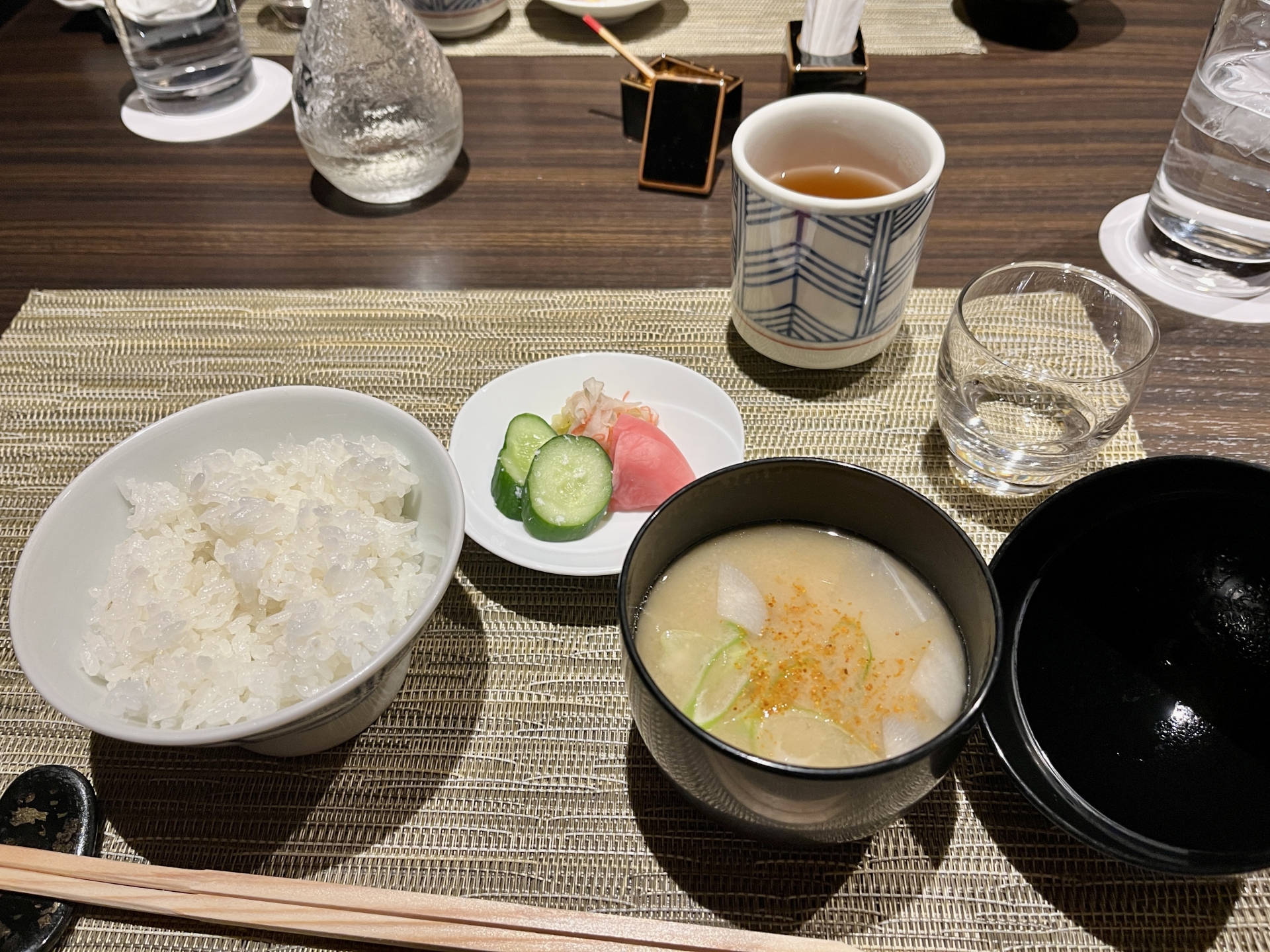 別所温泉 旅館の夕食 ── 一人旅の和膳と味噌汁