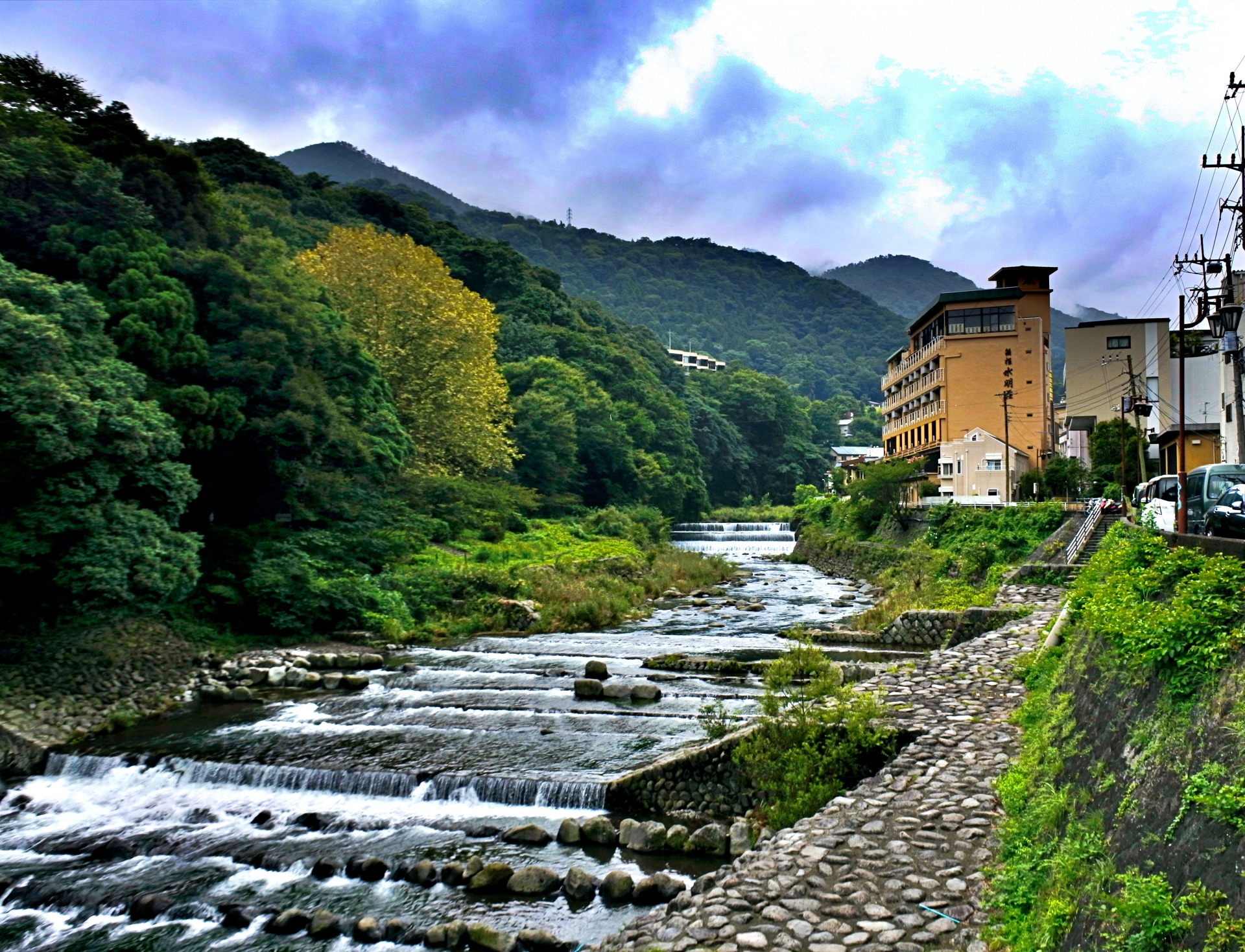 渓流・旅館・箱根湯本