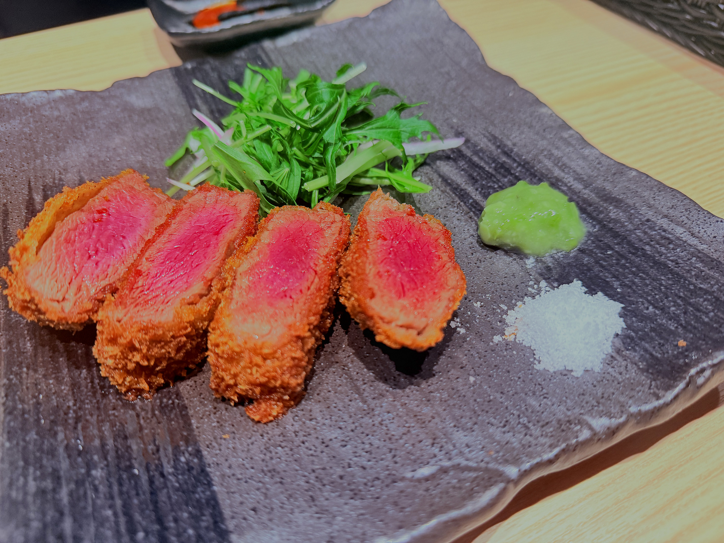 レアカット肉